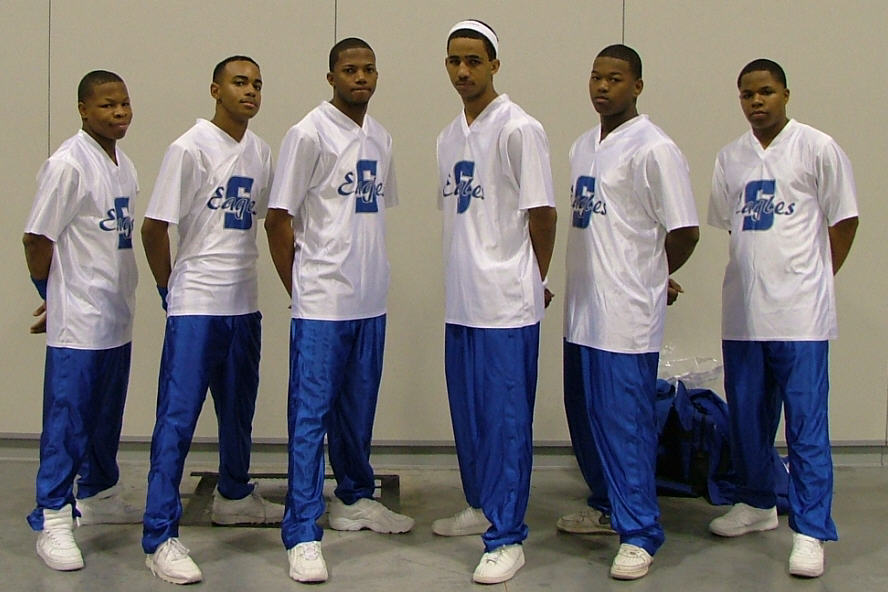 cheerboys1.jpg